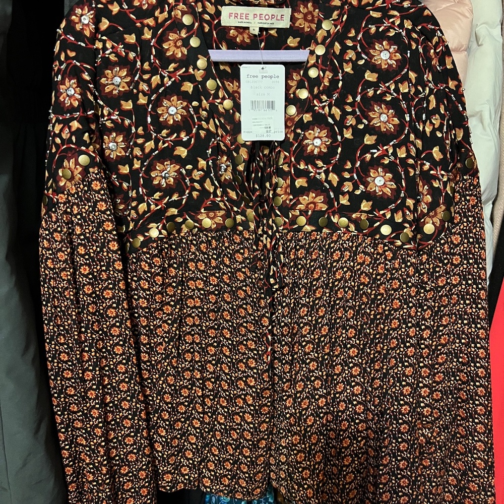 Free people nwt fall color top